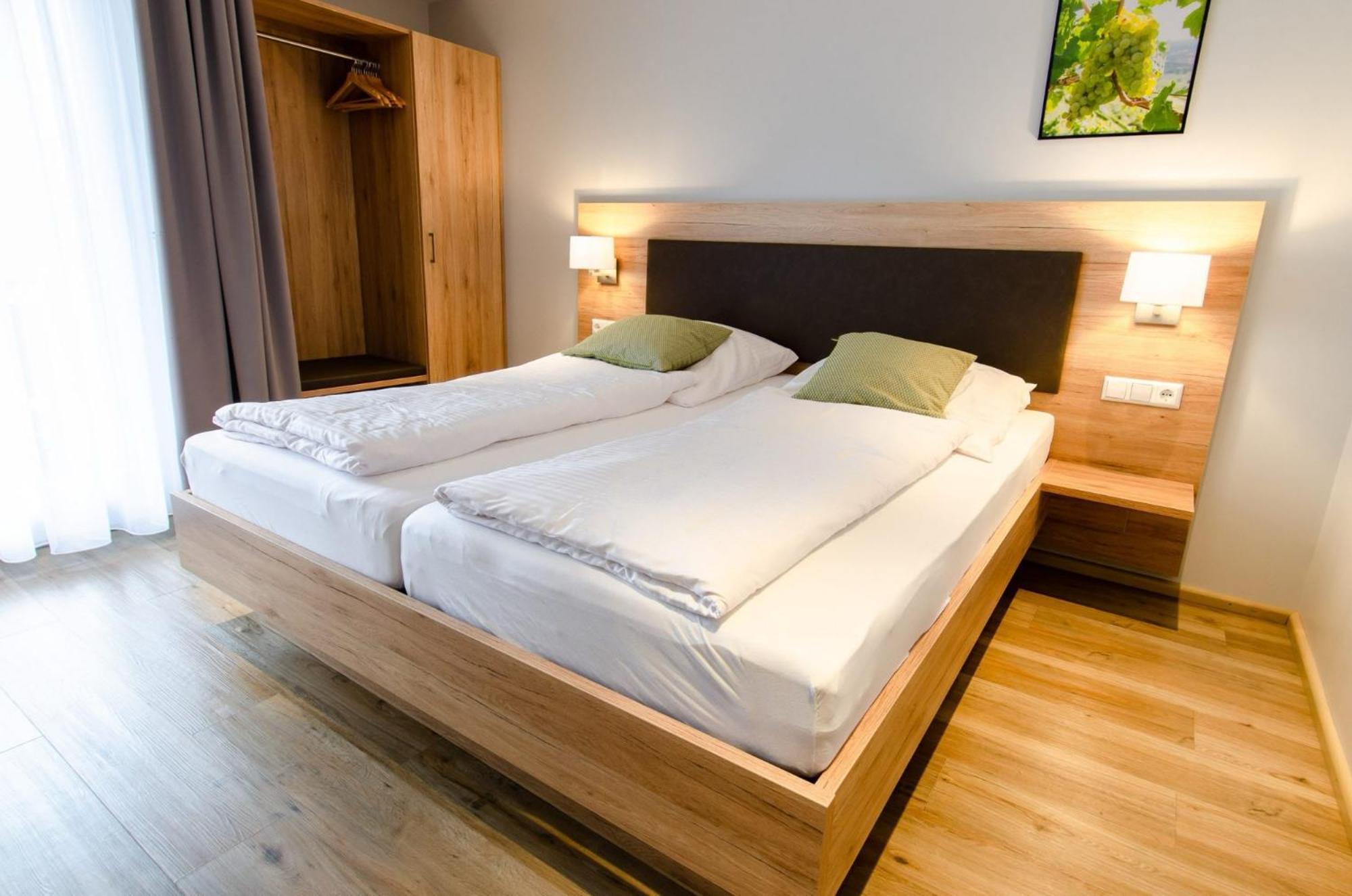 Appartements 'In Vino Veritas' ฮาสลัค อิม คินซิกทัล ภายนอก รูปภาพ